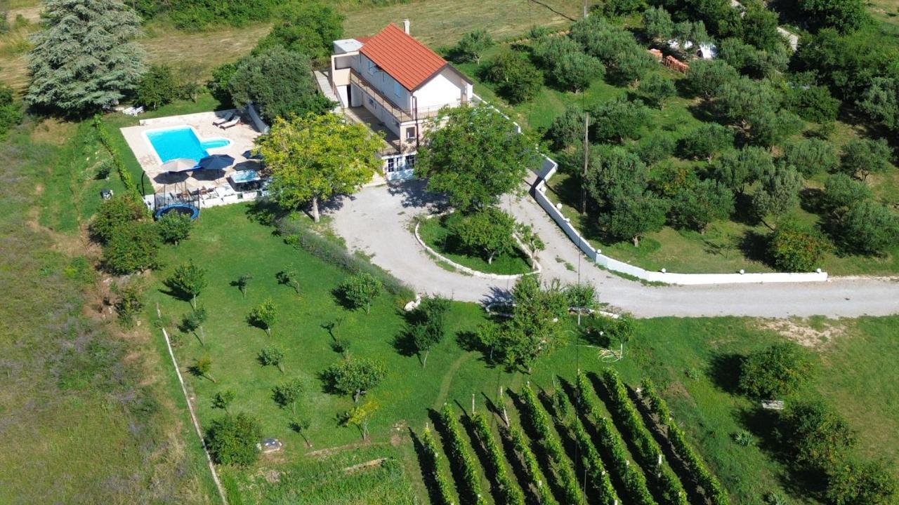 Casa Di Oliva-House With Heated Pool & Jacuzzi In Trilj, Croatia Villa Kültér fotó